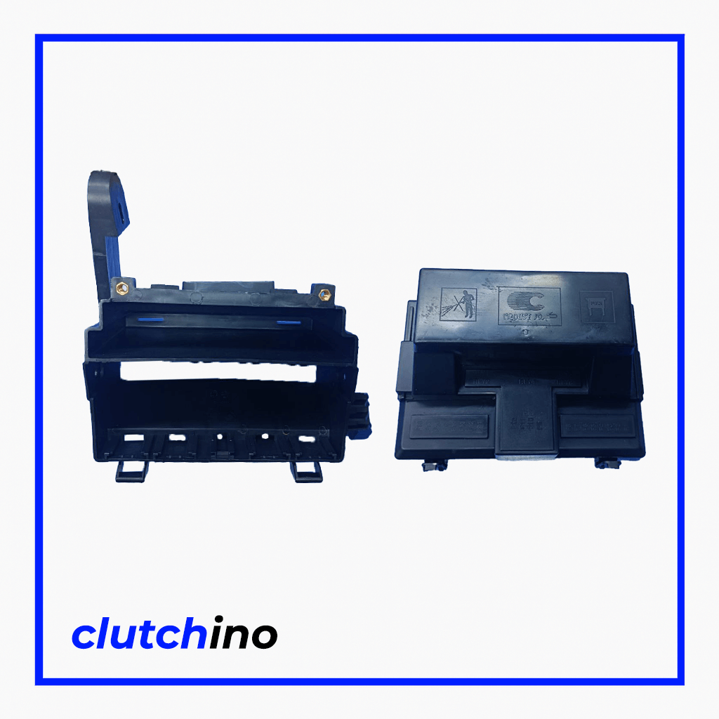 <p>قاب جعبه فیوز پژو 206 تیپ 5 با طراحی دقیق و جنس مقاوم، از فیوزها و رله‌های موتور در برابر گرد و خاک، رطوبت و حرارت محافظت کرده و عمر سیستم برق خودرو را افزایش می‌دهد.</p>